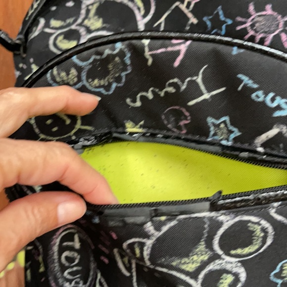 Tous backpack black w neon colors used - Picture 7 of 8